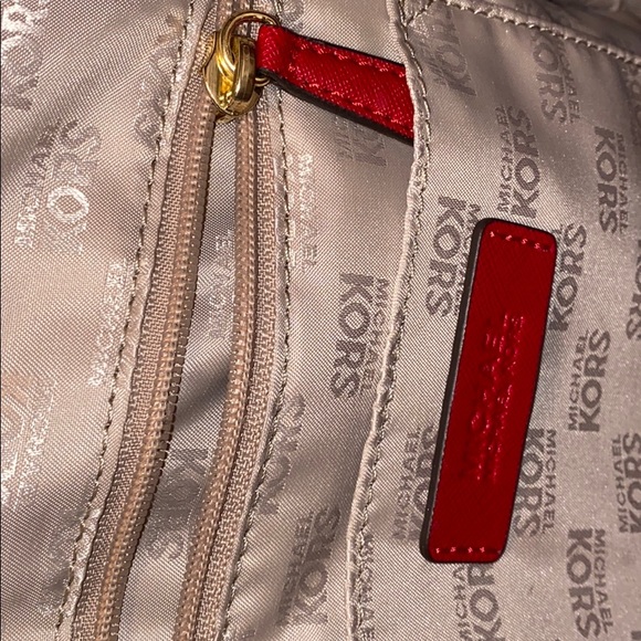 medium sized Michael kors bag - Picture 5 of 5